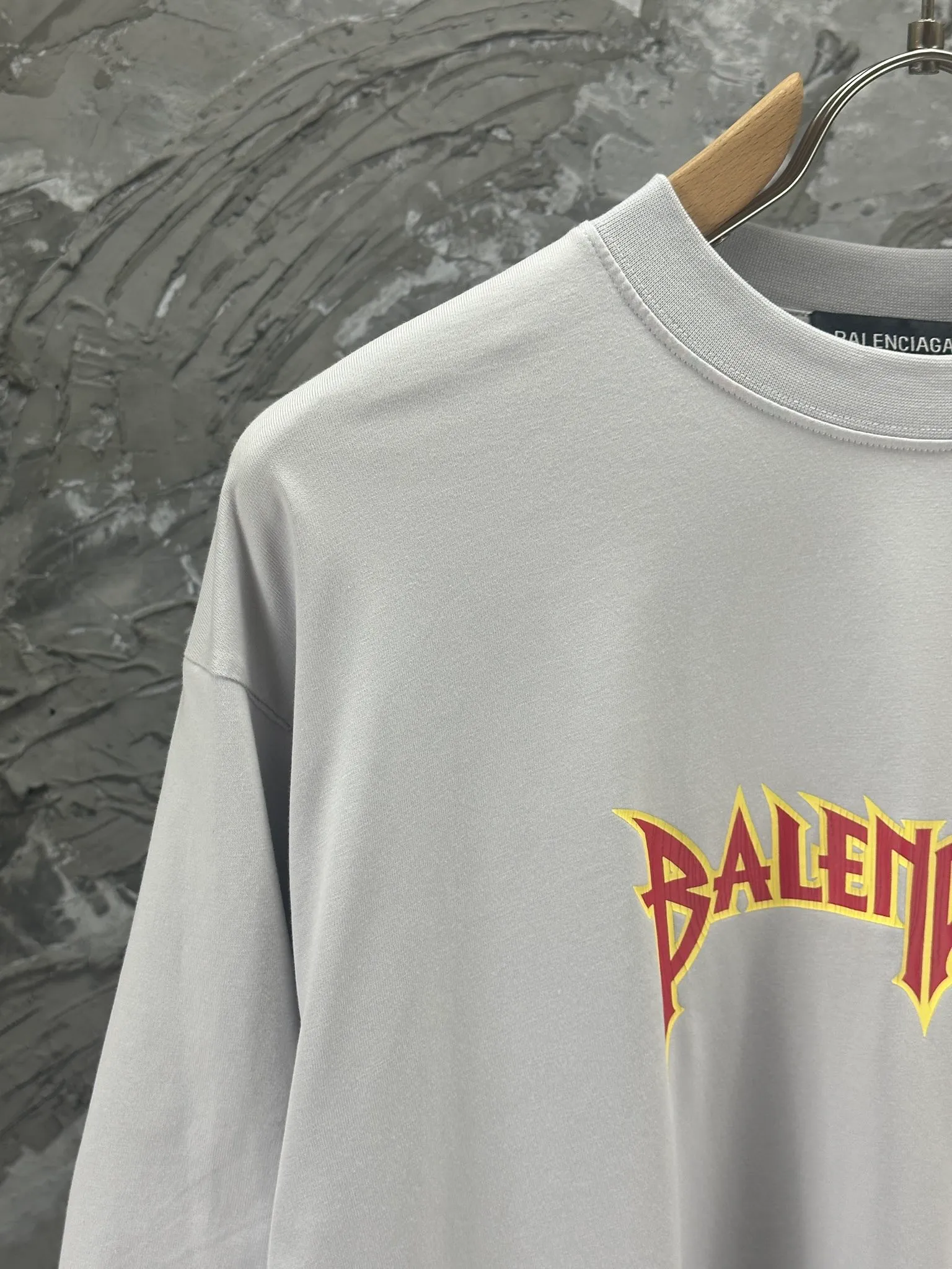 BALENCI*GA . 280g . . . . .os Same Style -Color：Black White -SIZE：XS S M L 8618#